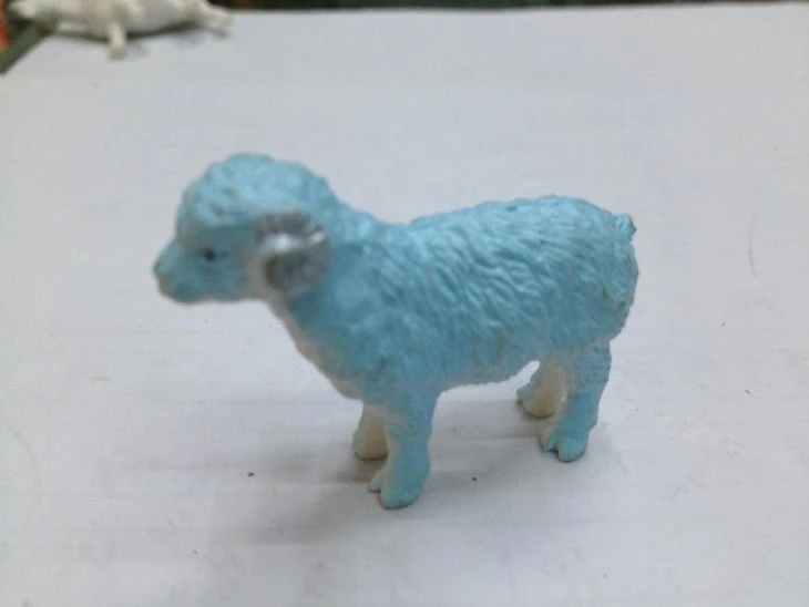 Hot Sell PVC Plastic Sheep Capsule Toy 3