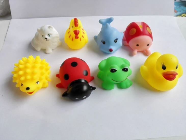 PVC Cute Animal With BB Whistle Bath Toy Capsule Toy 14