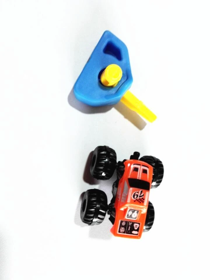 Hot Sell Plastic Catapult Toys For Vending Machine Capsule Toy 2