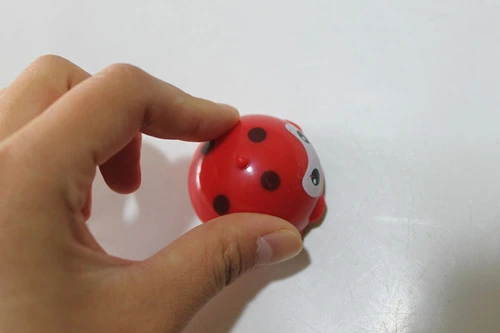 Hot Sell Pull Back Bug Car With Spinning Top For Capsule Toy 6