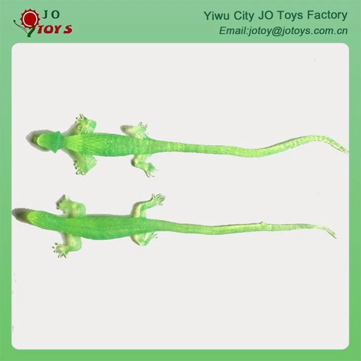 TPR Sticky Small Colorful Wall Gecko Toys For Capsule Toy 2