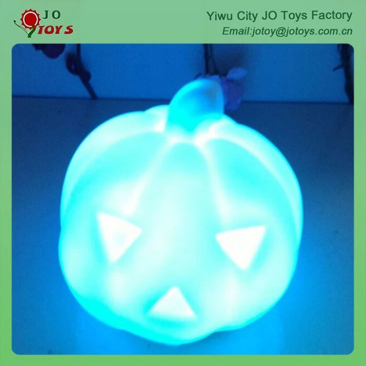 The Most Popular Halloween Colorful Flashing Pumpkin Light 3