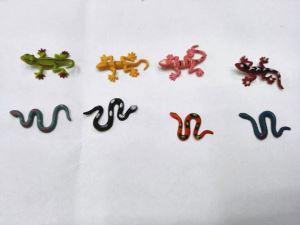 Factory Wholesaler Capsule Toy Plastic Lizards And Snake