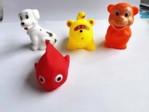 PVC Cute Animal With BB Whistle Bath Toy Capsule Toy
