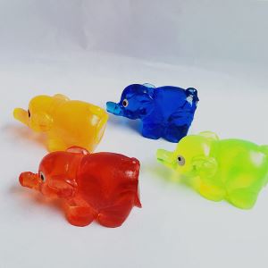 Hot Sale TPR Plastic Material Soft Elephant For Capsule Toy