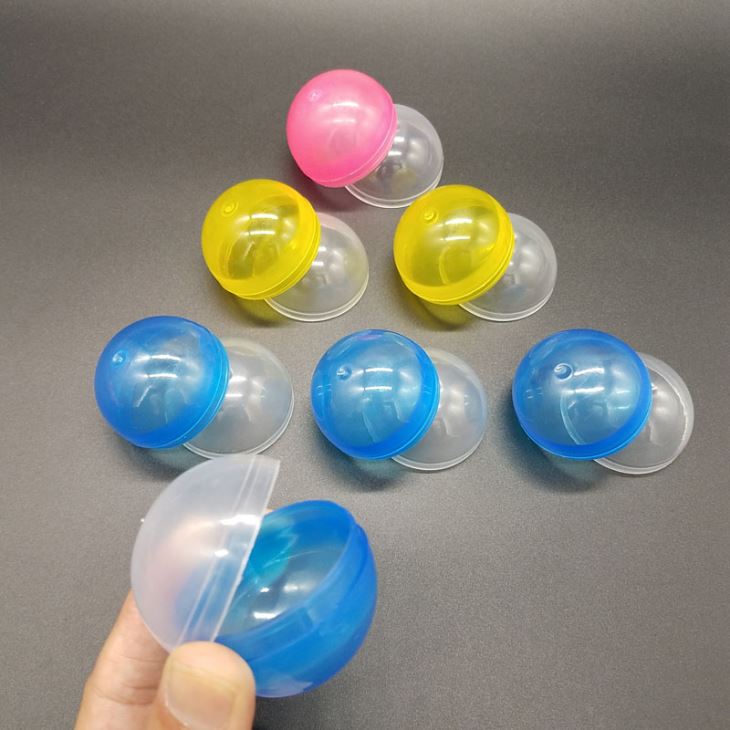 45mm Half Transparent Plastic Vending Capsule