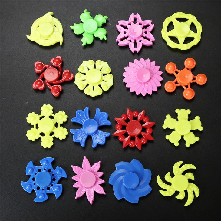 Plastic Different Shape Hand Spinner Toy