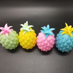 Hot Selling Sticky Toy Squishy Squeeze Pineapple
