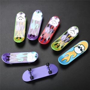 Plastic Toy Finger Skateboard Toy