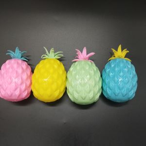 New Design Squeeze Pineapple Beads Ball