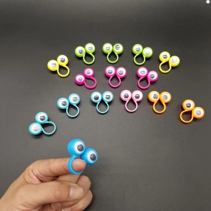 Plastic Eye Shape Ring Toy