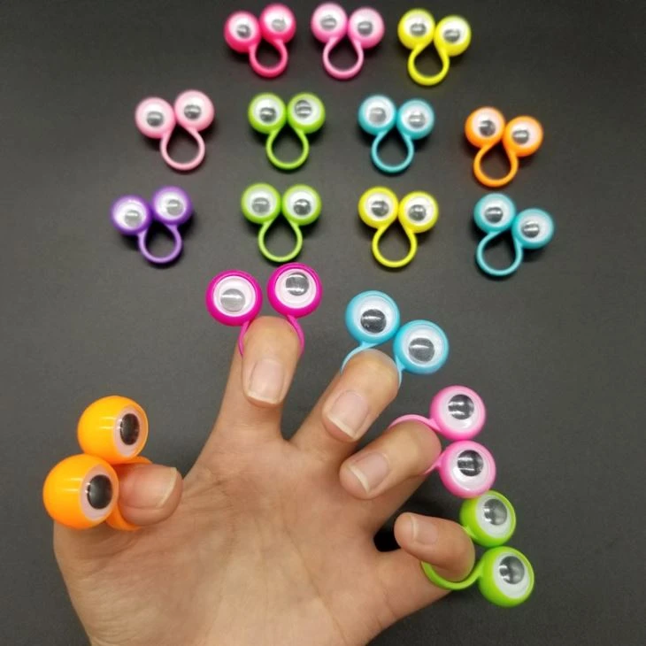 Plastic Eye Shape Ring Toy