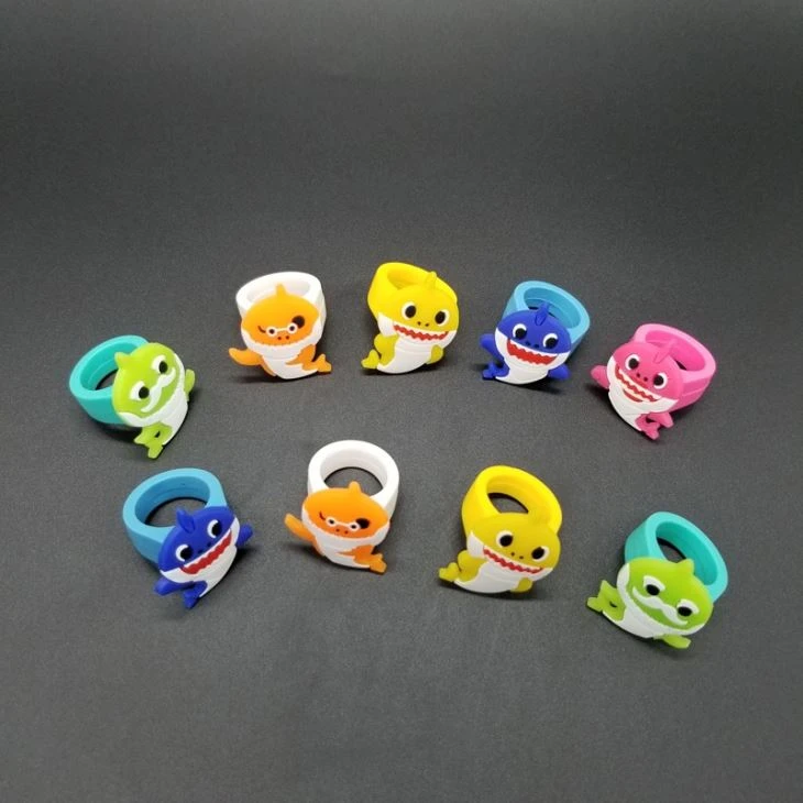 PVC shark ring (1)