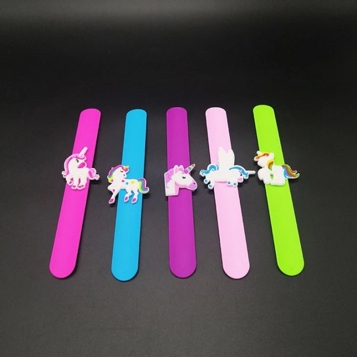 Plastic Unicorn Colorful Clap Circle