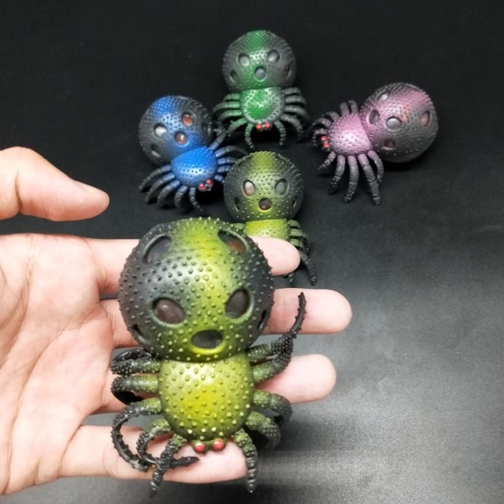squeeze spider -4