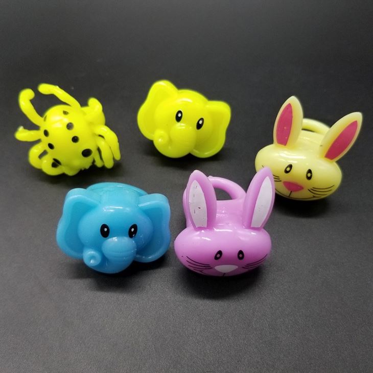 TPR Flashing Animal Finger Ring