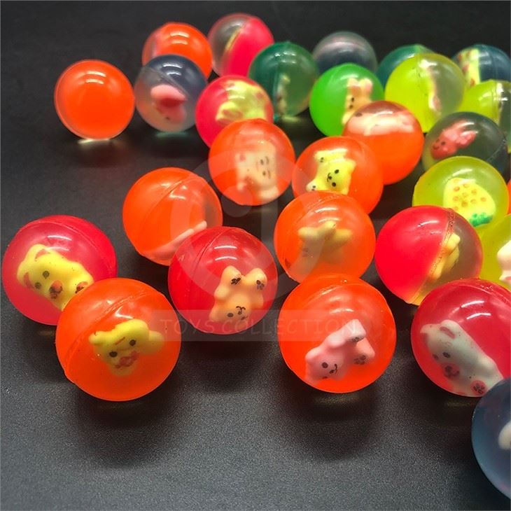 27mm 32mm Bouncy Ball With Action Figure