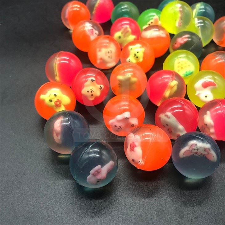 27mm 32mm Bouncy Ball With Action Figure