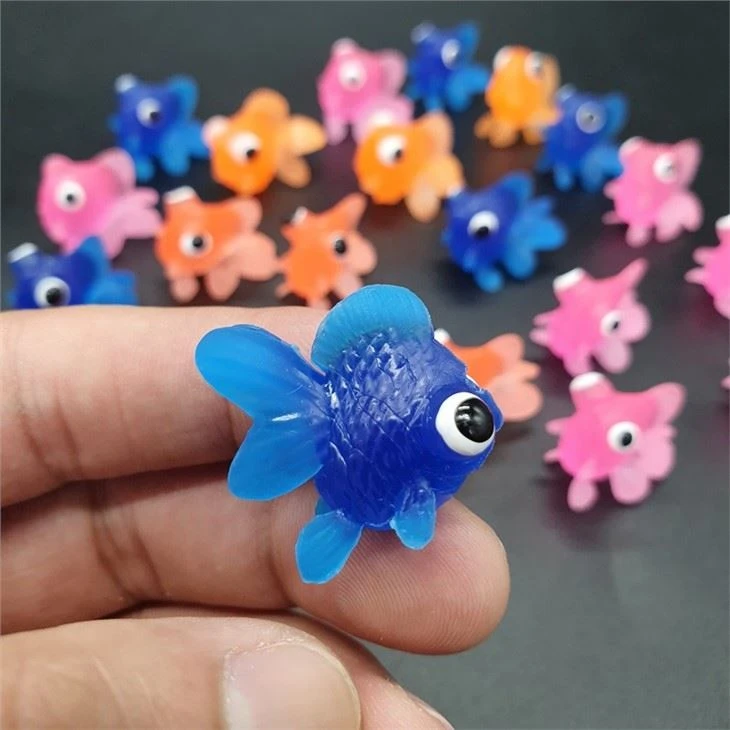 Plastic Big Eye Fish Figure Toy