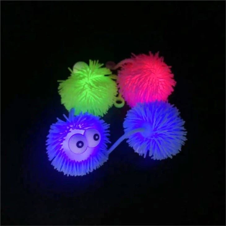 Flashing Puffer Spiky Fluffy Balls Toy