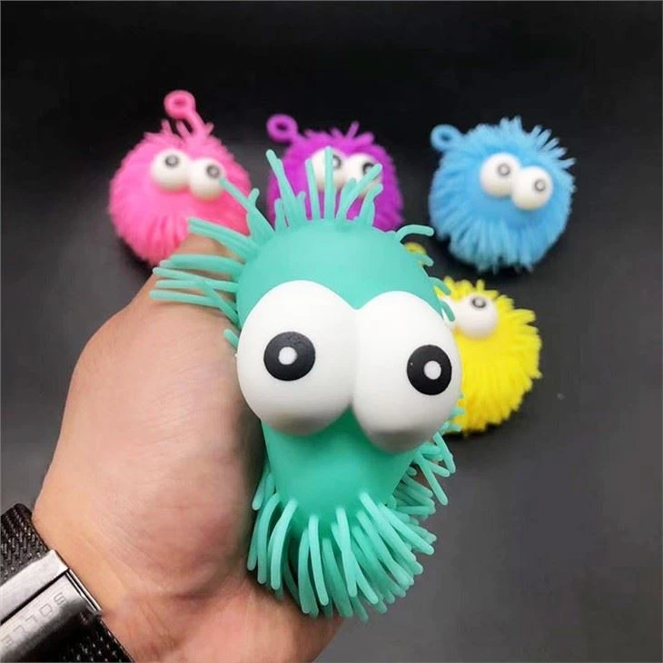 Flashing Puffer Spiky Fluffy Balls Toy