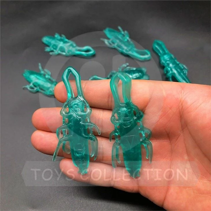 Finger Slingshot Flying Insect Toy