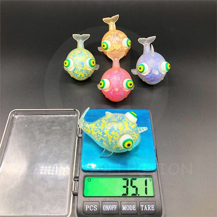 Flashing Squeeze Whale Ball Toy