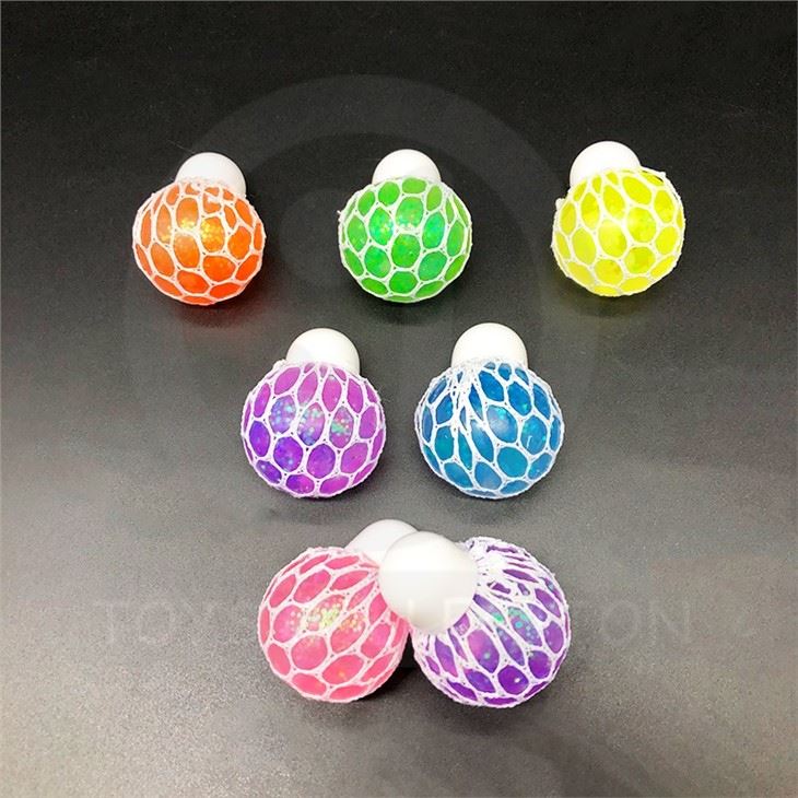 Squeeze Grape Mesh Ball