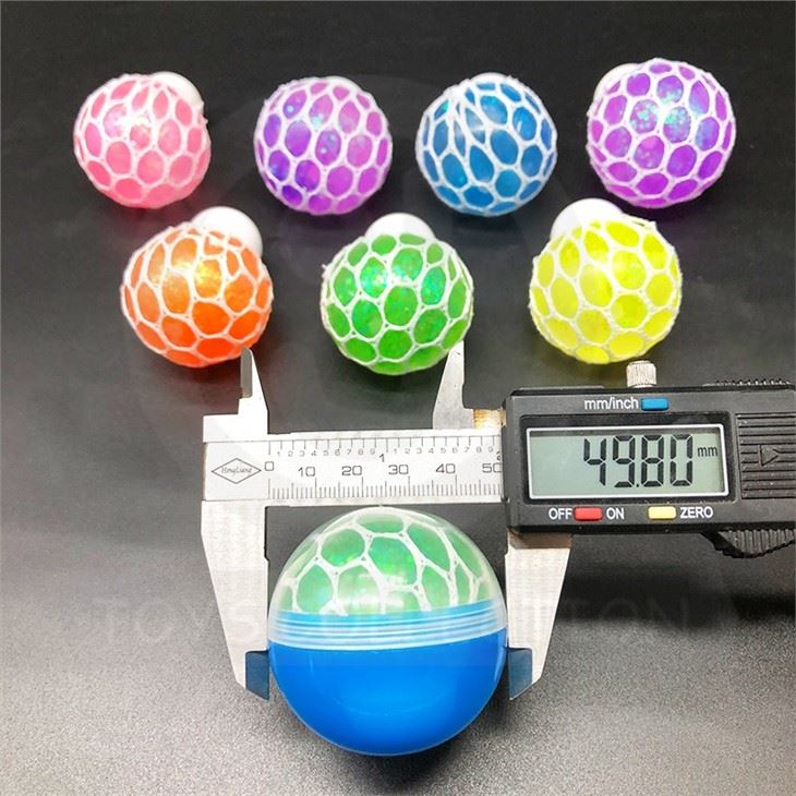 Squeeze Grape Mesh Ball