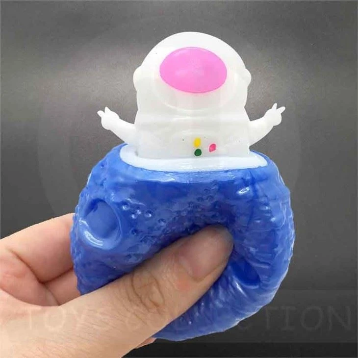 Squeeze Pop Up Astronauts Toy