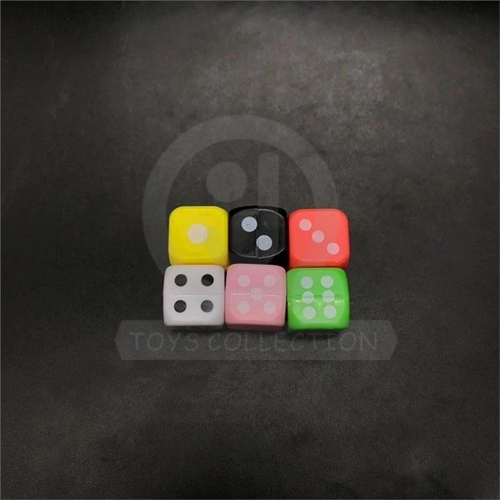 Wholesale Small Capsule Toys Cheap Toys Plastic Dice Toy For 2 Inch Vending Machine