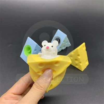 Squeeze Pops Mouse In Triangle Shape Cheese Toy